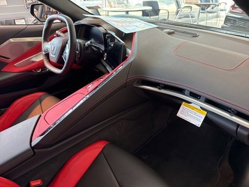 New 2025 Chevrolet Corvette Stingray Preferred Cpe w/ 2LT image 31