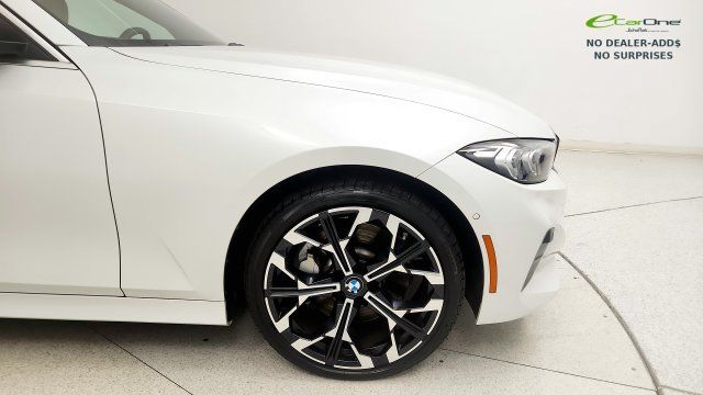 Used 2025 BMW 330i Sedan RWD image 21