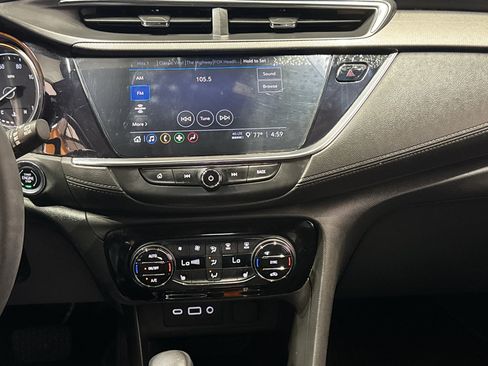 Used 2022 Buick Encore GX Select FWD image 28