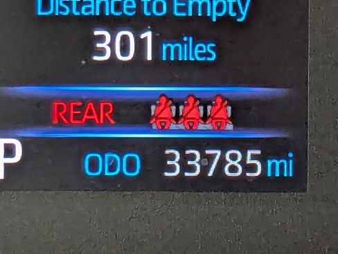 Used 2023 Toyota Corolla SE image 19