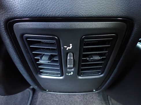 Used 2022 Dodge Durango GT w/ Blacktop Package AWD/4WD image 16