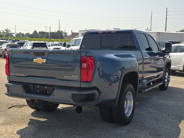 Used 2024 Chevrolet Silverado 3500 High Country w/ High Country Premium Package AWD/4WD image 5
