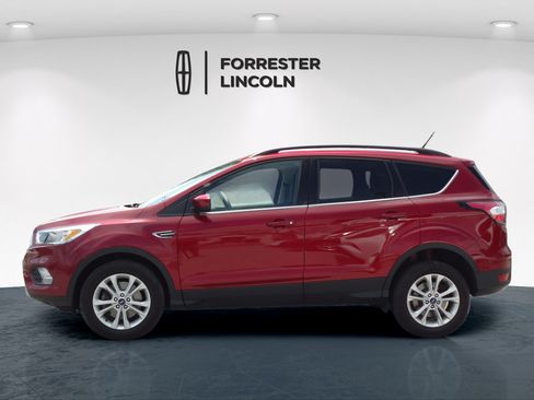 Used 2018 Ford Escape SE w/ SE Sync 3 Package AWD/4WD image 6