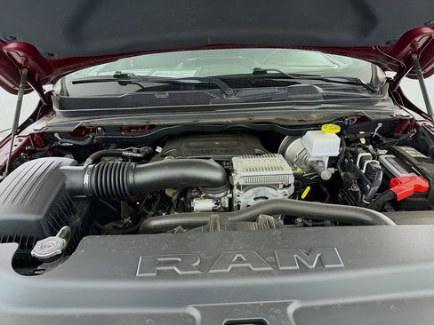 Used 2024 RAM 1500 Limited w/ Body Color Bumper Group image 32