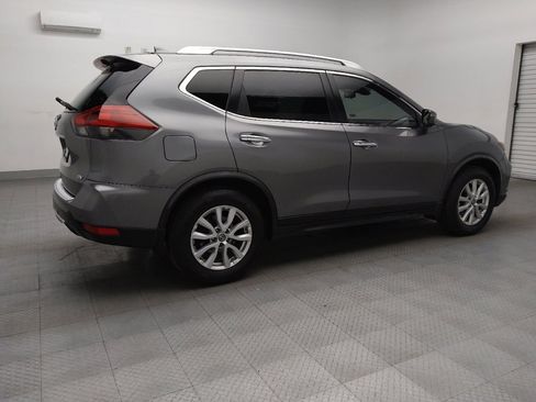 Used 2019 Nissan Rogue SV image 10