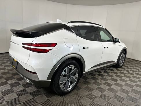Used 2025 Genesis GV60 Advanced image 3