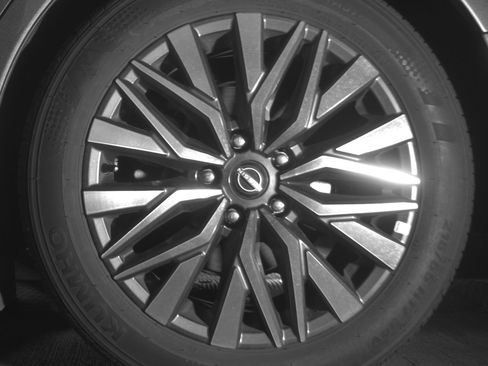 Used 2025 Nissan Altima 2.5 SV image 14