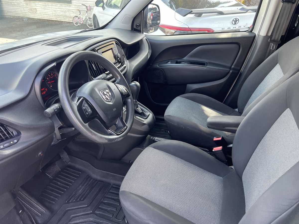 Used 2019 RAM ProMaster City Tradesman FWD image 11