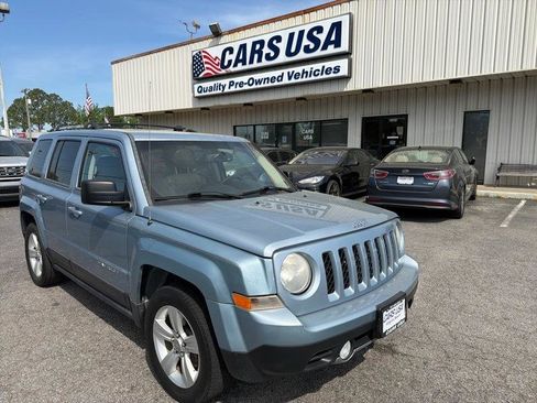 Used 2013 Jeep Patriot Limited w/ Sun/Sound Group FWD image 1