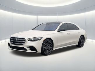 Used 2022 Mercedes-Benz S 580 4MATIC Sedan video 1