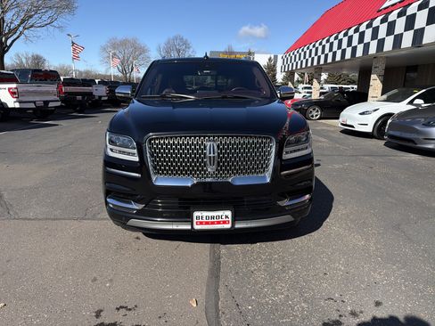 Used 2019 Lincoln Navigator Black Label image 2
