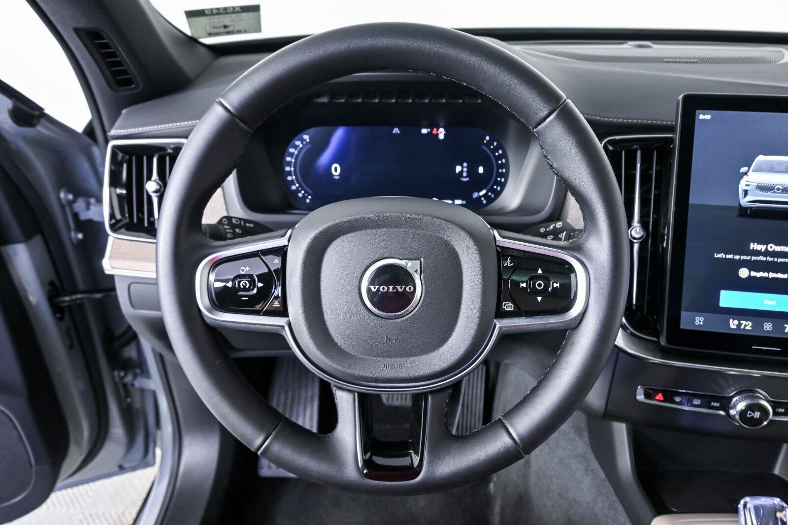 Certified 2026 Volvo XC90 B6 Plus AWD/4WD image 9