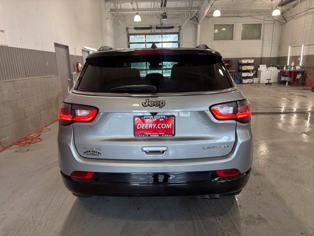 Used 2022 Jeep Compass Limited w/ Elite Group AWD/4WD image 4