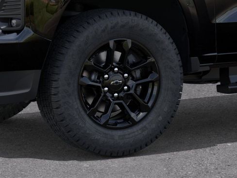 New 2026 Chevrolet Colorado Z71 w/ Midnight Edition image 9