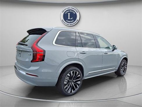 New 2026 Volvo XC90 B6 Ultra image 4