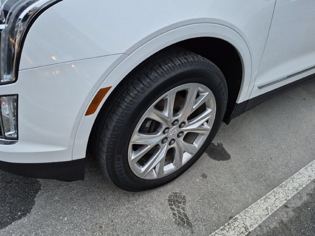 Used 2018 Cadillac XT5 Luxury FWD image 3