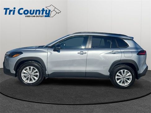 Certified 2026 Toyota Corolla Cross LE image 4