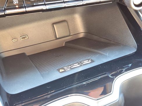 New 2026 Chevrolet Traverse LT w/ Sun and Wheel Package image 24