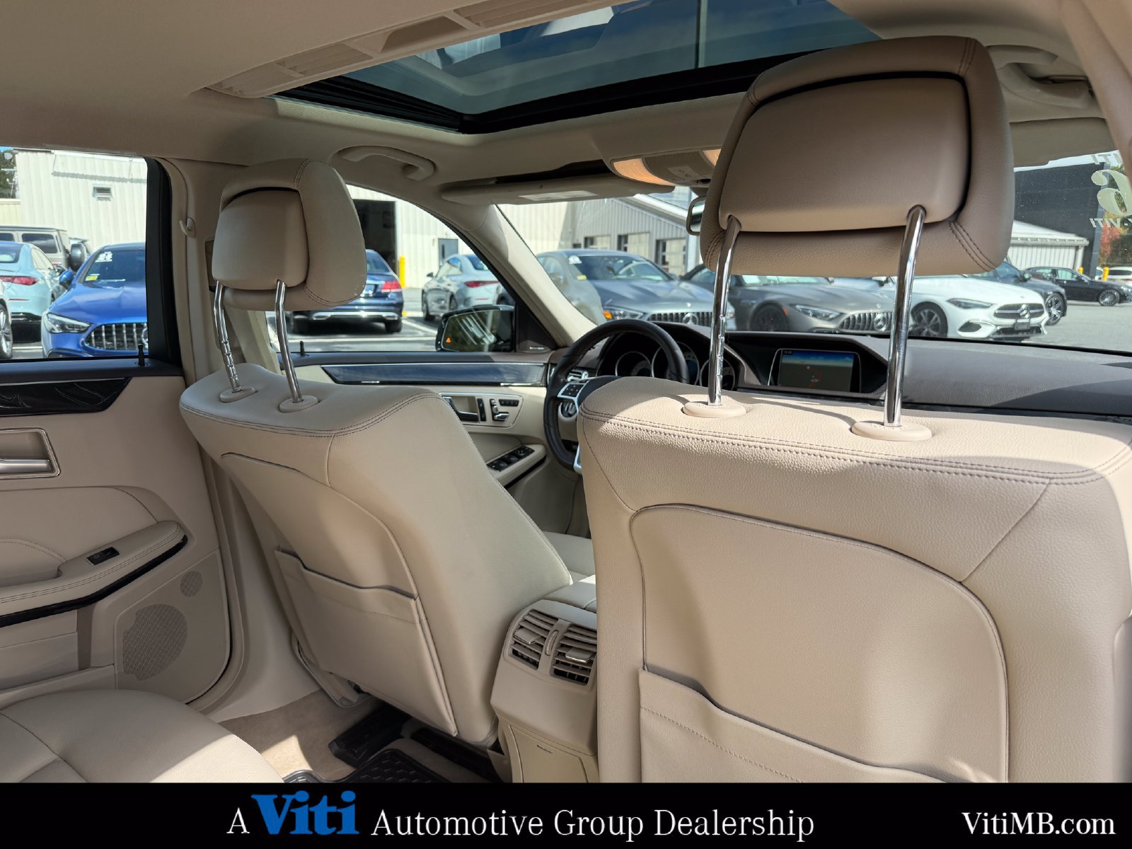 Used 2016 Mercedes-Benz E 350 4MATIC Sedan image 27