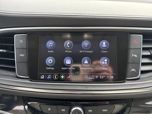 Used 2024 Buick Enclave Essence w/ LPO, Touring Package image 23