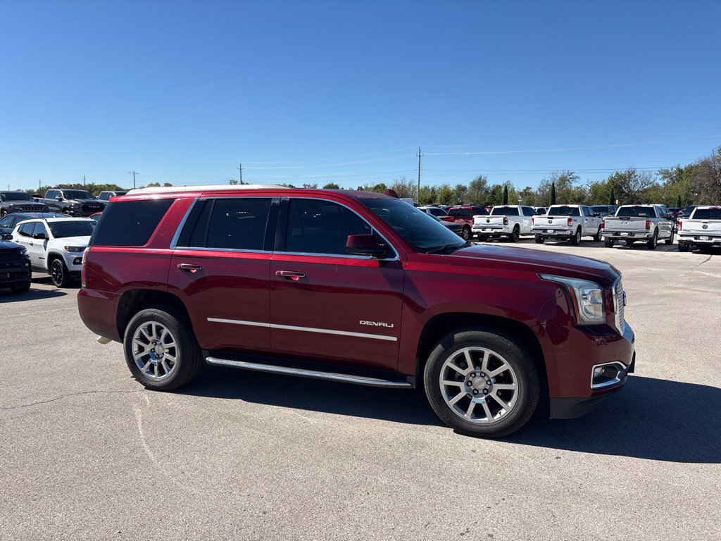 Used 2017 GMC Yukon Denali w/ Open Road Package AWD/4WD image 1