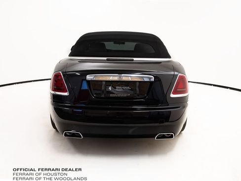 Used 2018 Rolls-Royce Dawn RWD image 33