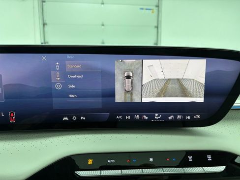 New 2026 Buick Enclave Avenir w/ Super Cruise Package image 3