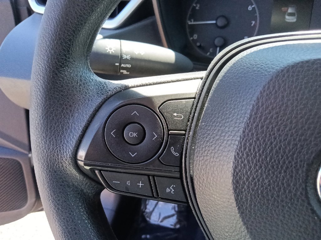 Used 2024 Toyota Corolla LE FWD image 18