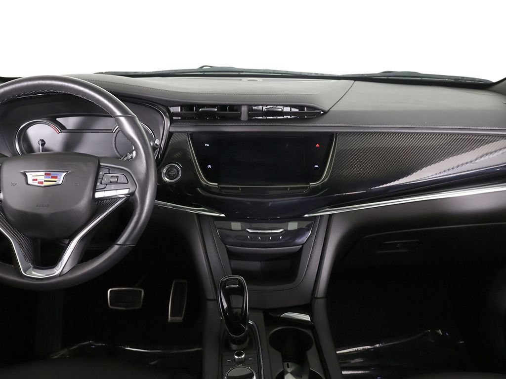 Used 2024 Cadillac XT6 Sport w/ LPO, Floor Liner Package AWD/4WD image 46