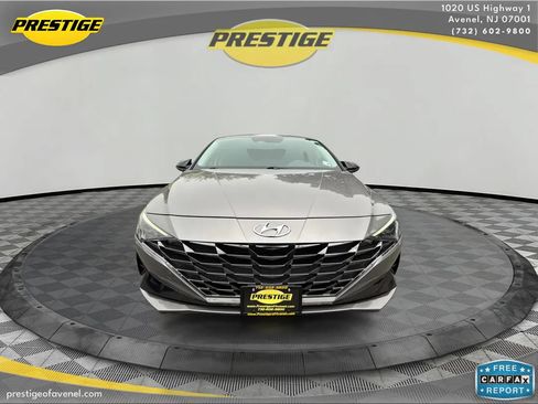 Used 2021 Hyundai Elantra SEL w/ Convenience + Premium Package FWD image 2