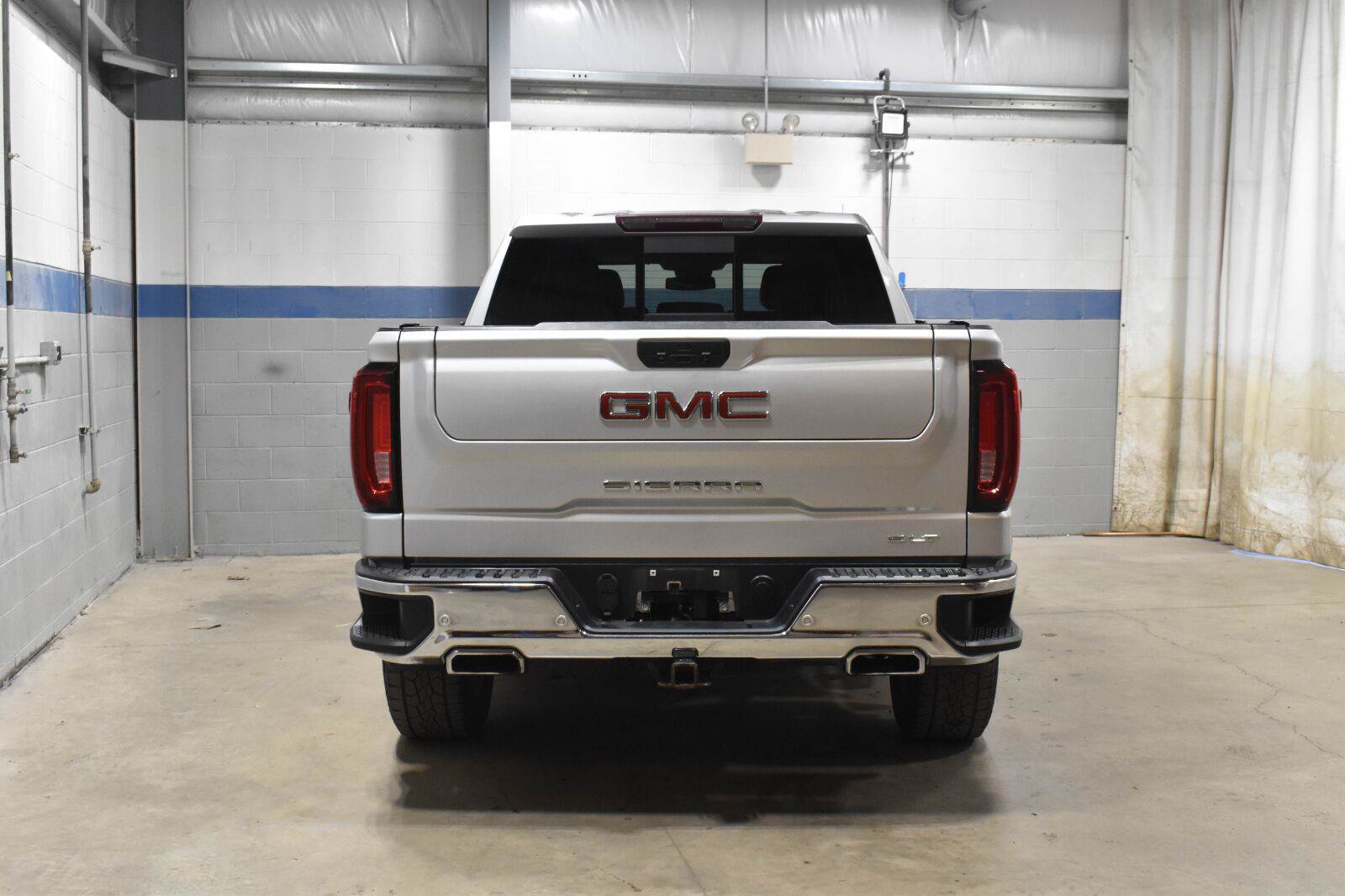 Used 2022 GMC Sierra 1500 SLT w/ SLT Premium Plus Package AWD/4WD image 23