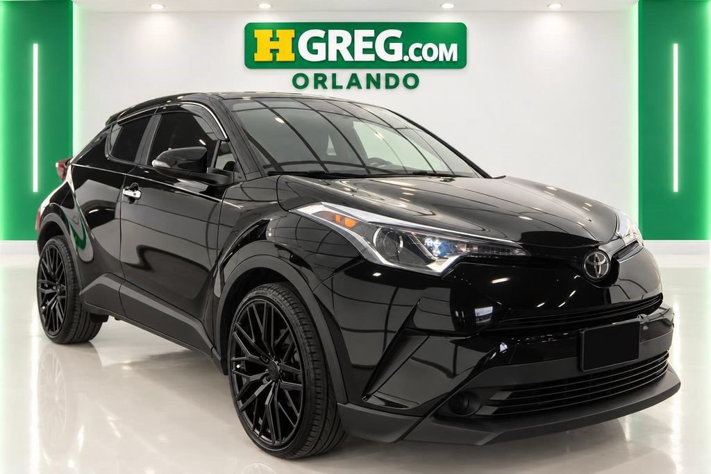 Used 2019 Toyota C-HR LE FWD image 4