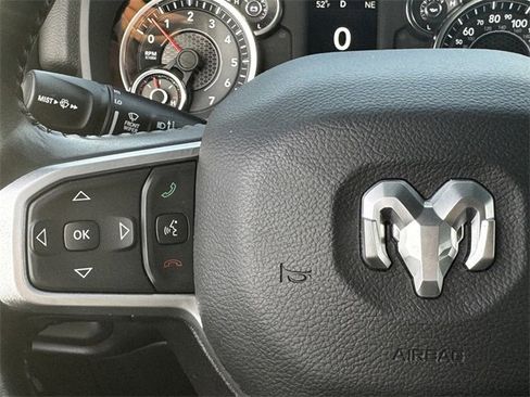 Used 2023 RAM 1500 Big Horn image 25