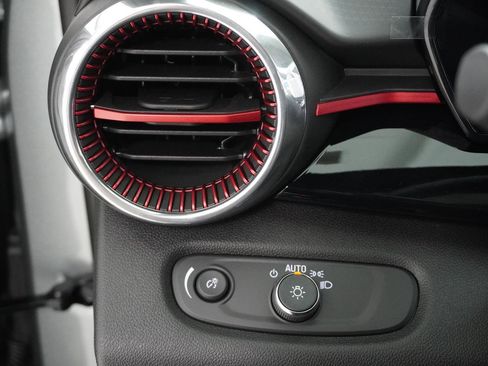 New 2026 Chevrolet Trax RS w/ Driver Confidence Package FWD image 17