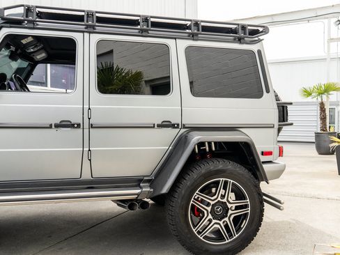Used 2018 Mercedes-Benz G 550 Squared image 5