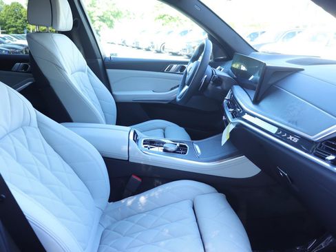 New 2026 BMW X5 sDrive40i w/ M Sport Package RWD image 19