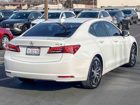 Used 2016 Acura TLX image 4