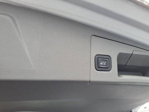 Certified 2022 Cadillac XT5 Premium Luxury image 15