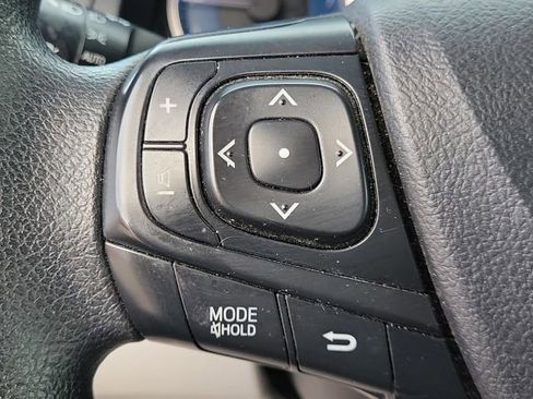 Used 2016 Toyota Camry LE image 26