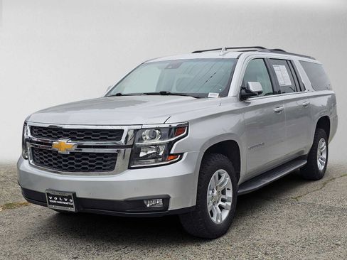 Used 2020 Chevrolet Suburban LT AWD/4WD image 7