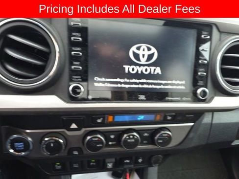 Used 2022 Toyota Tacoma Limited AWD/4WD image 13