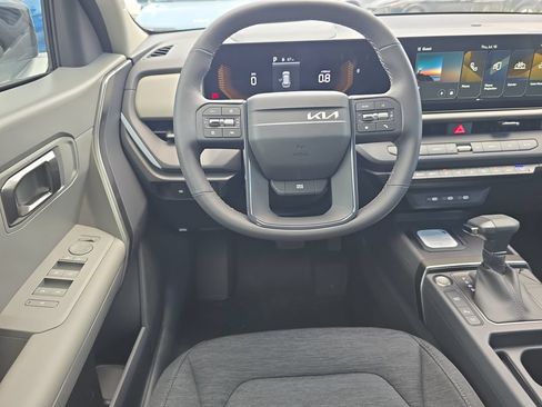 New 2027 Kia Seltos S FWD image 13