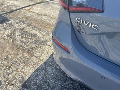 Certified 2022 Honda Civic Sport Touring image 33