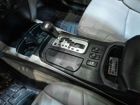 Used 2004 Toyota 4Runner SR5 image 19