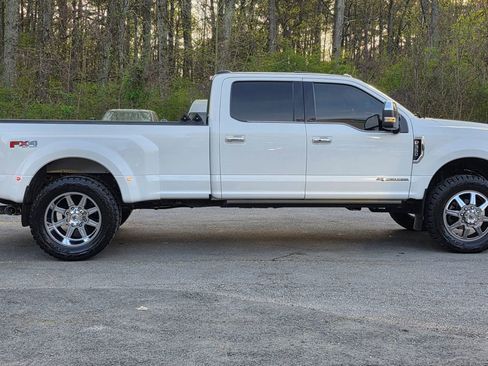Used 2022 Ford F350 Platinum image 7