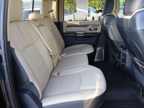 Used 2021 RAM 2500 Limited AWD/4WD image 36