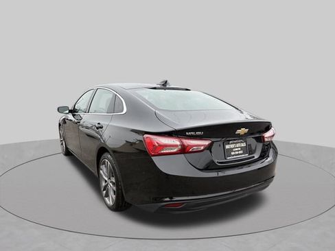 Used 2021 Chevrolet Malibu LT FWD image 4