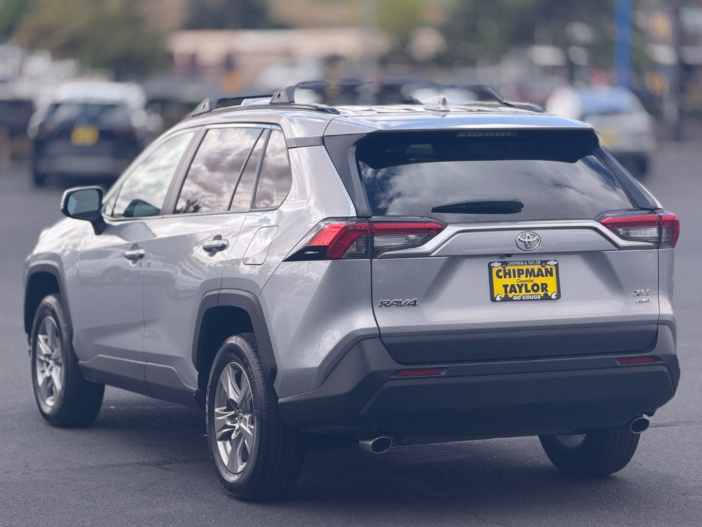 Used 2025 Toyota RAV4 XLE w/ Convenience Package AWD/4WD image 5