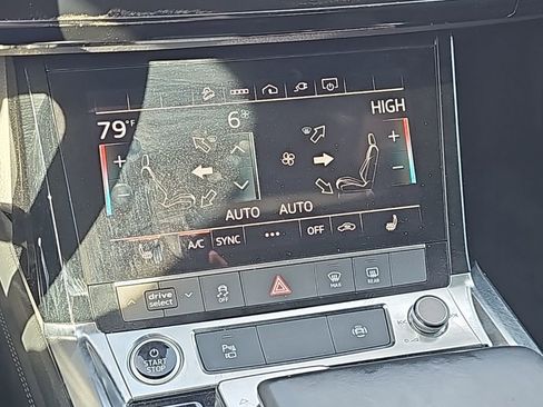 Used 2022 Audi e-tron Premium w/ Convenience Plus Package image 6