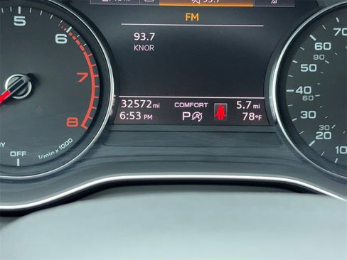 Used 2022 Audi Q5 2.0T Premium image 21